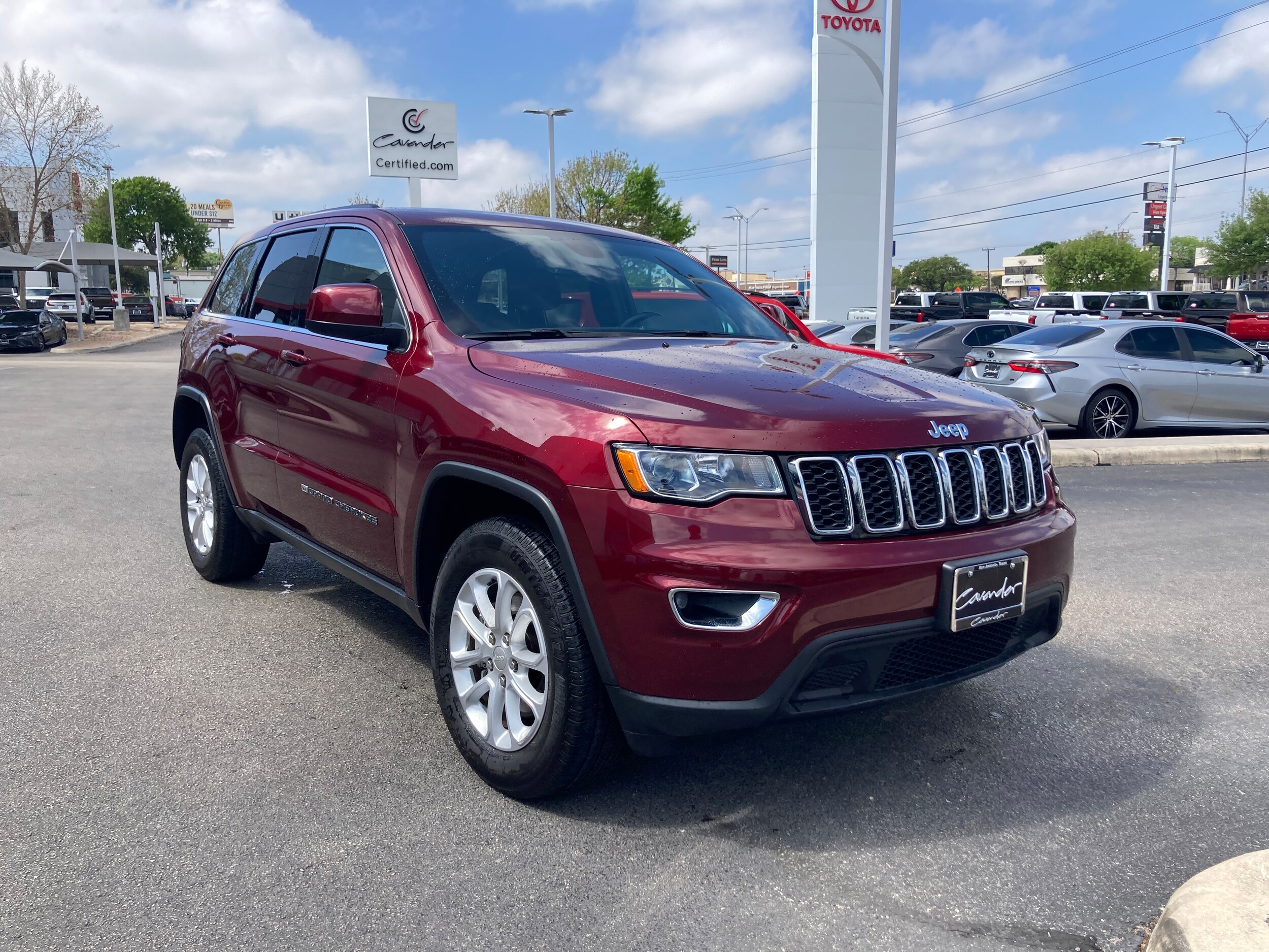 used 2022 Jeep Grand Cherokee WK car, priced at $25,892