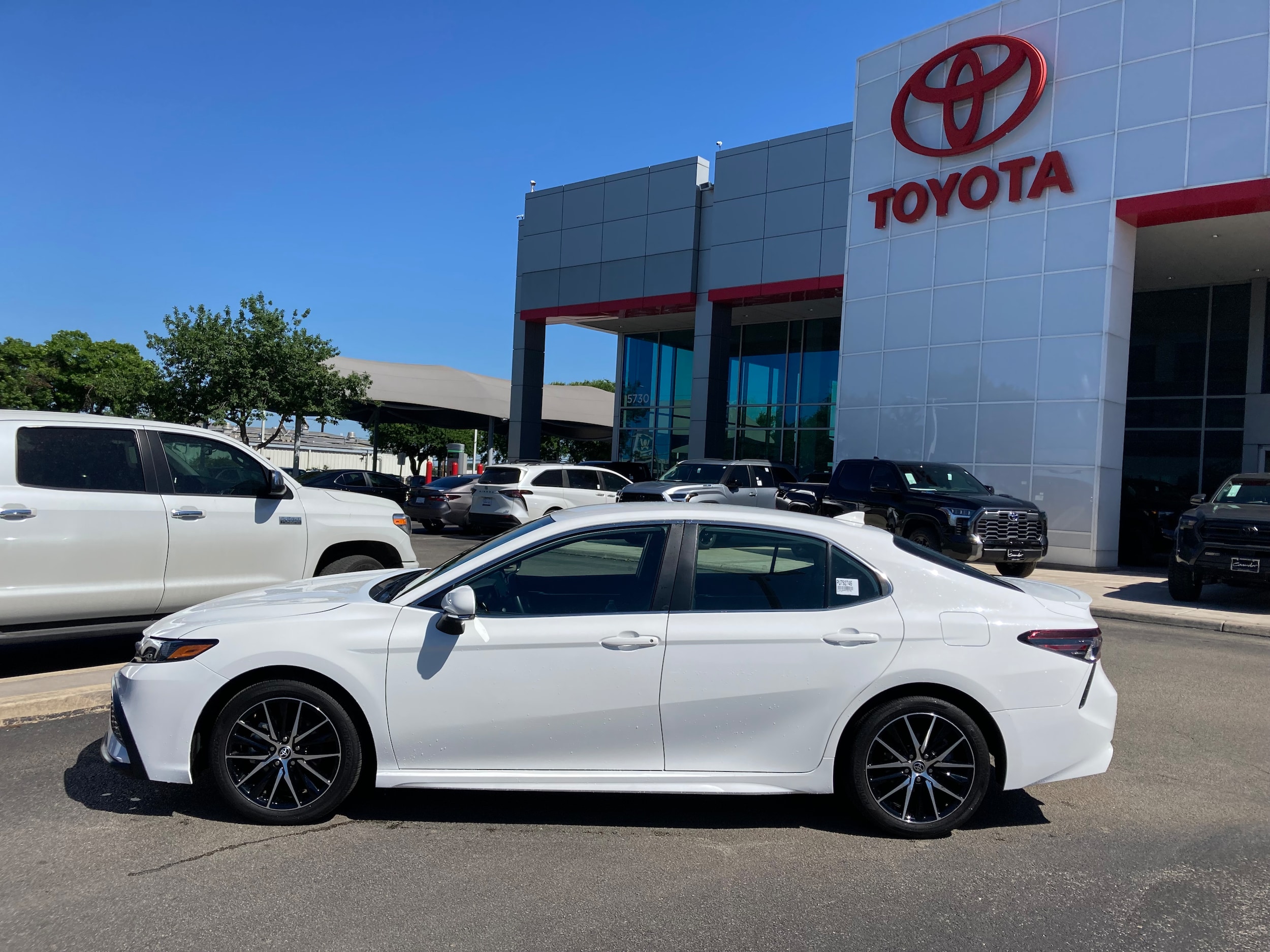 used 2023 Toyota Camry car, priced at $25,891