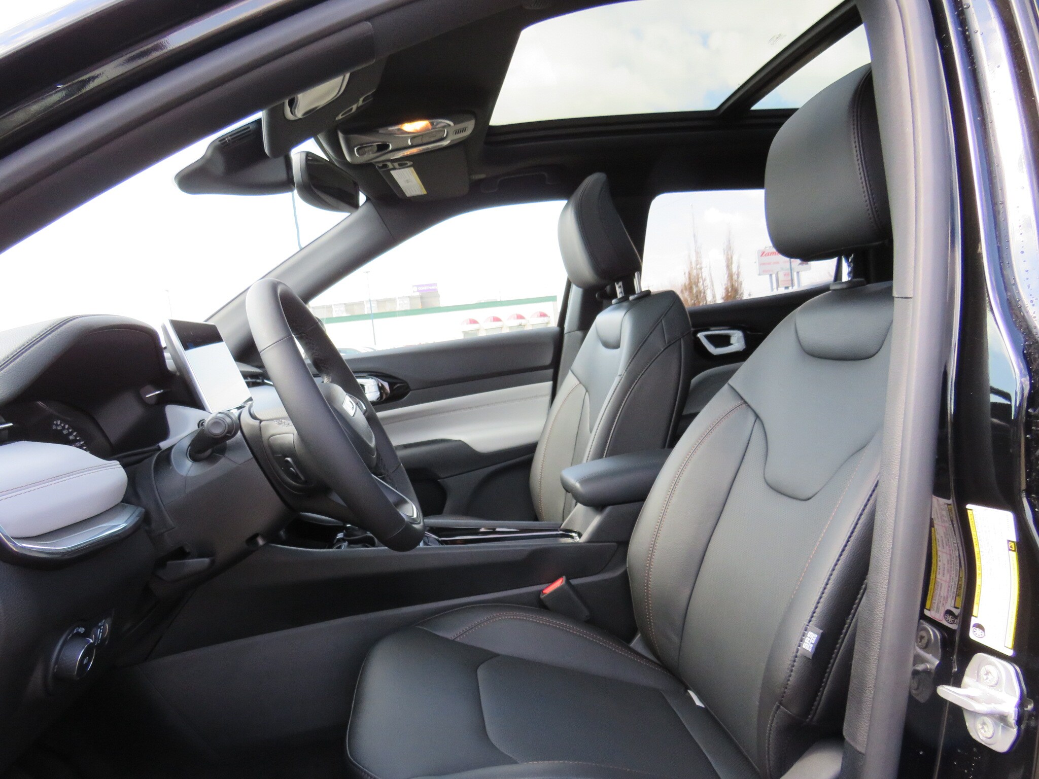 new 2023 Jeep Compass car, priced at $48,980