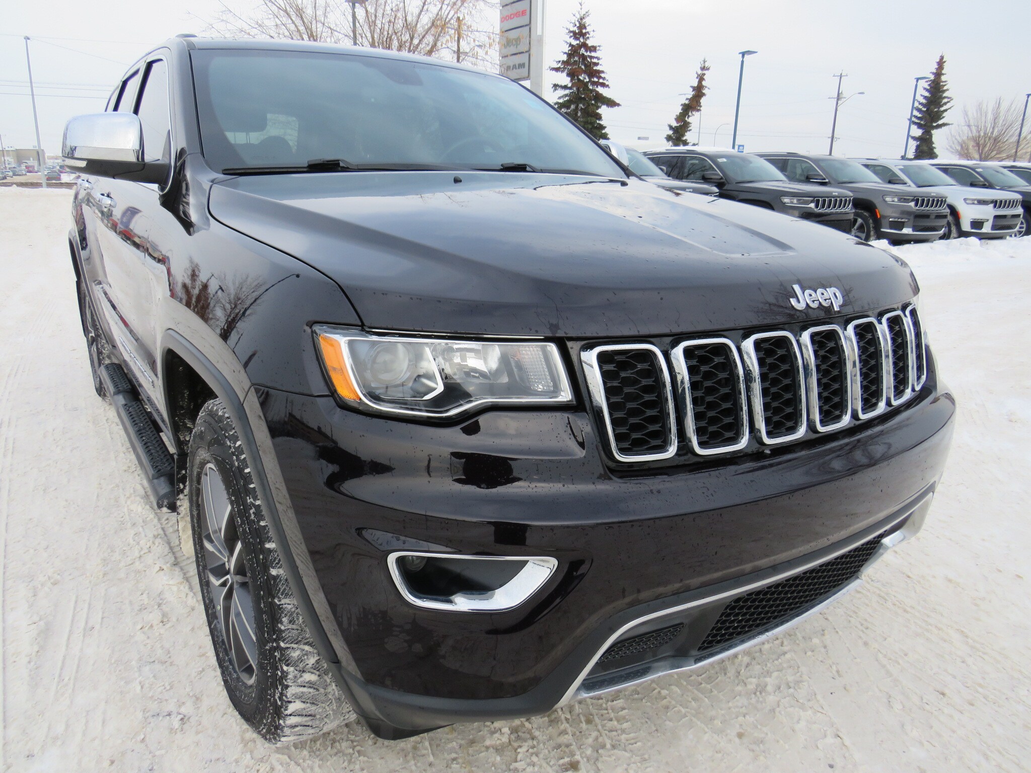 used 2020 Jeep Grand Cherokee car, priced at $43,888