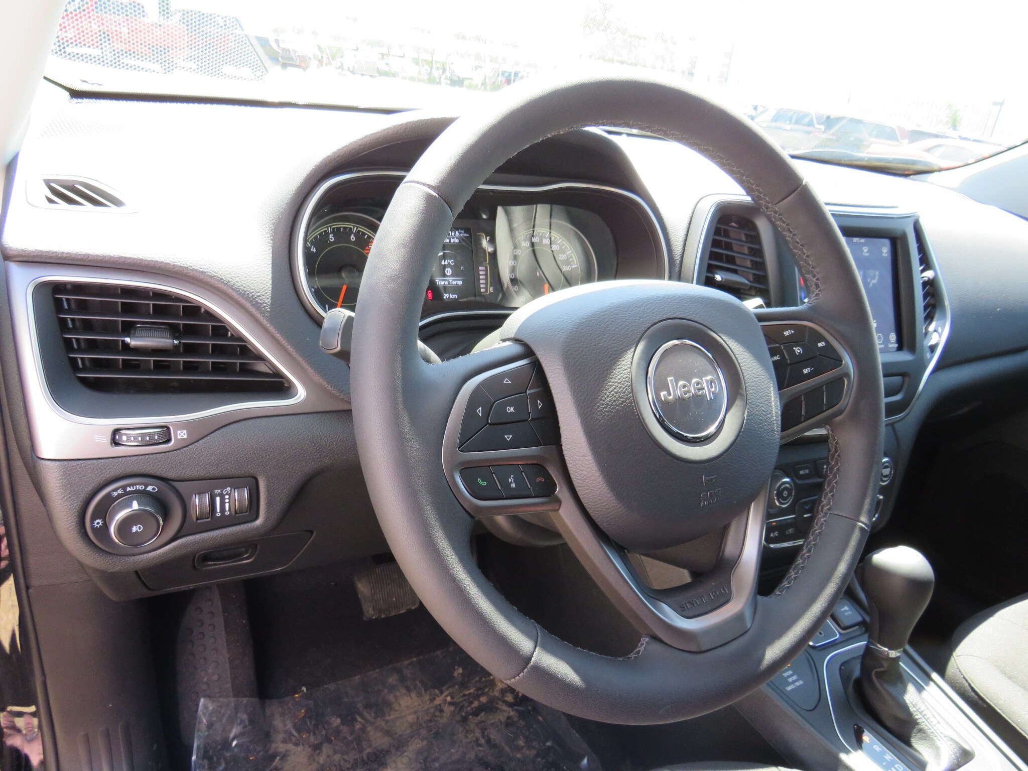 new 2022 Jeep Cherokee car, priced at $45,785