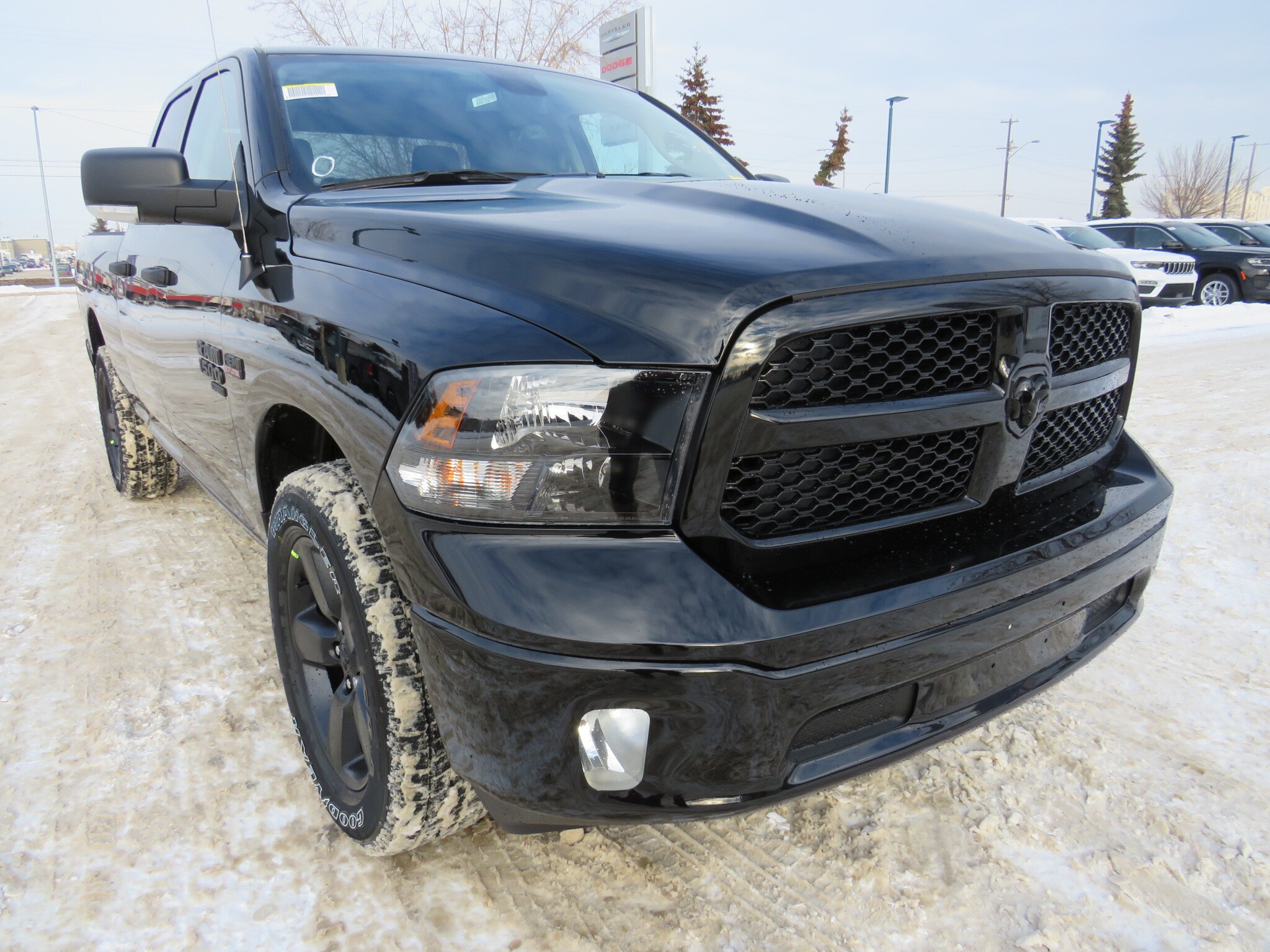 new 2022 Ram 1500 Classic car, priced at $53,672