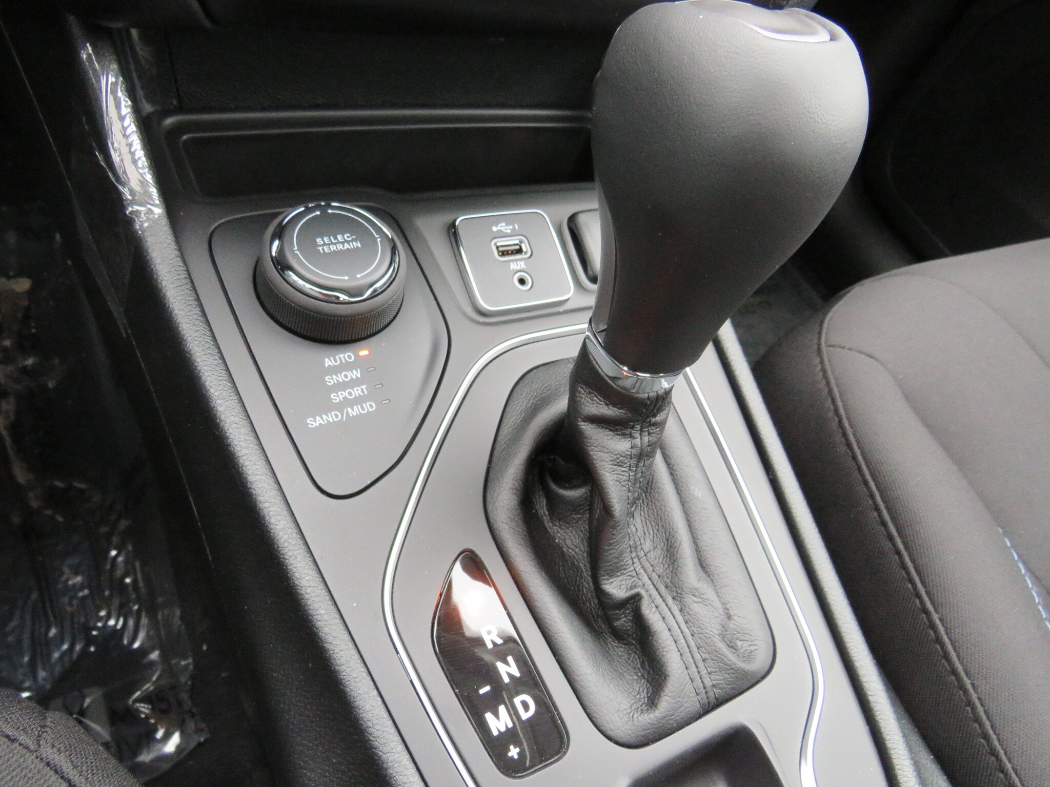 new 2022 Jeep Cherokee car, priced at $51,365