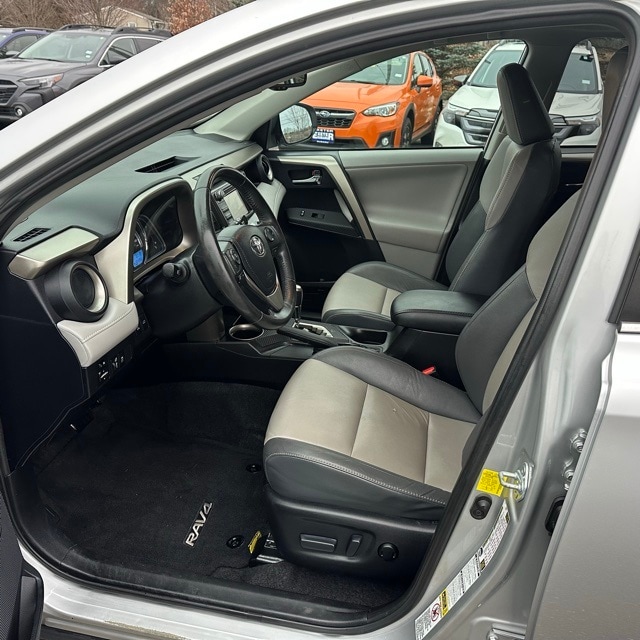 used 2013 Toyota RAV4 car