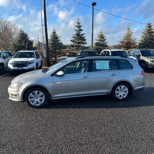 used 2016 Volkswagen Golf SportWagen car, priced at $13,553