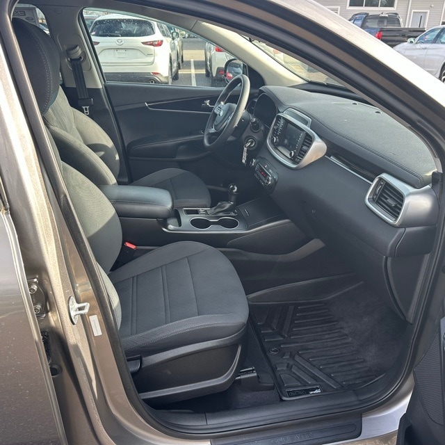 used 2019 Kia Sorento car, priced at $16,722