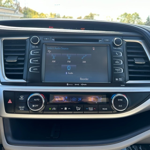 used 2019 Toyota Highlander car, priced at $26,452