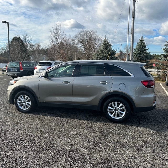 used 2019 Kia Sorento car, priced at $16,722