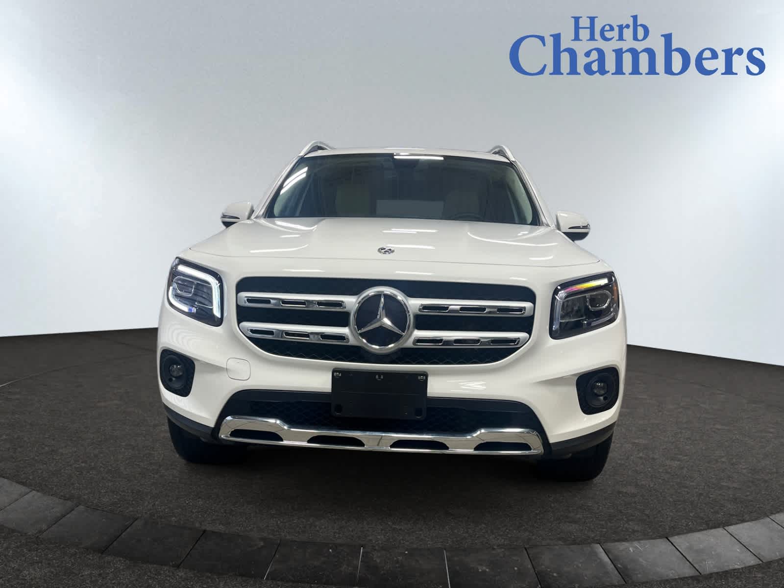 used 2020 Mercedes-Benz GLB 250 car, priced at $27,998