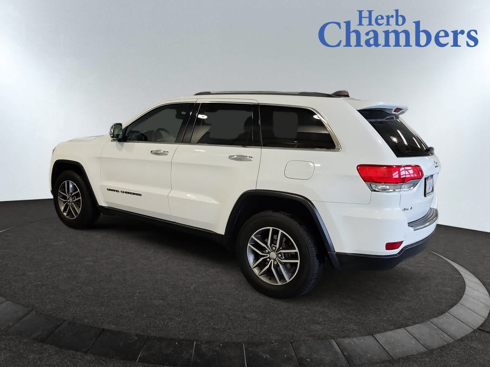 used 2018 Jeep Grand Cherokee car, priced at $19,997