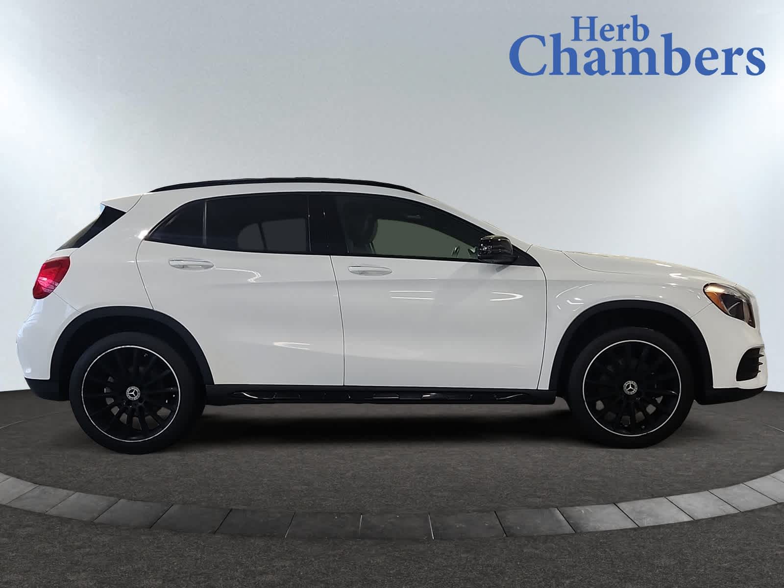 used 2018 Mercedes-Benz GLA 250 car, priced at $18,897