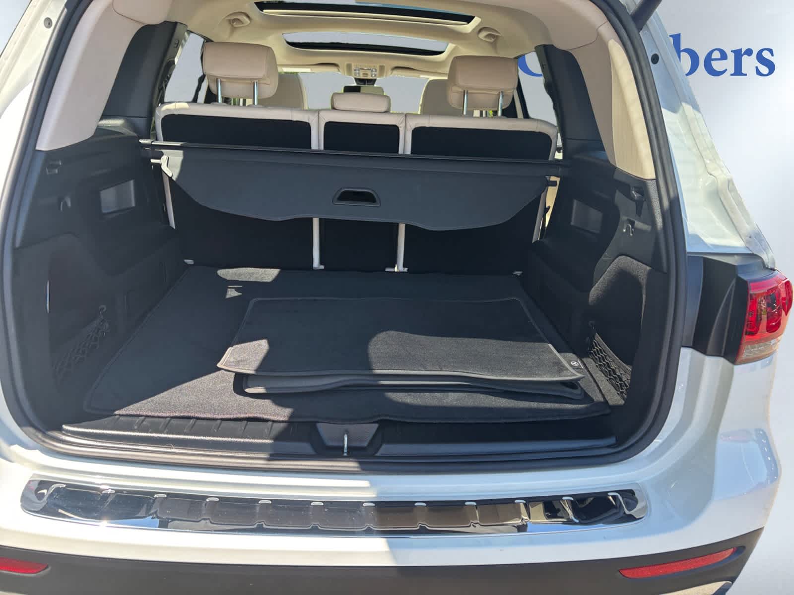 used 2022 Mercedes-Benz GLB 250 car, priced at $32,398