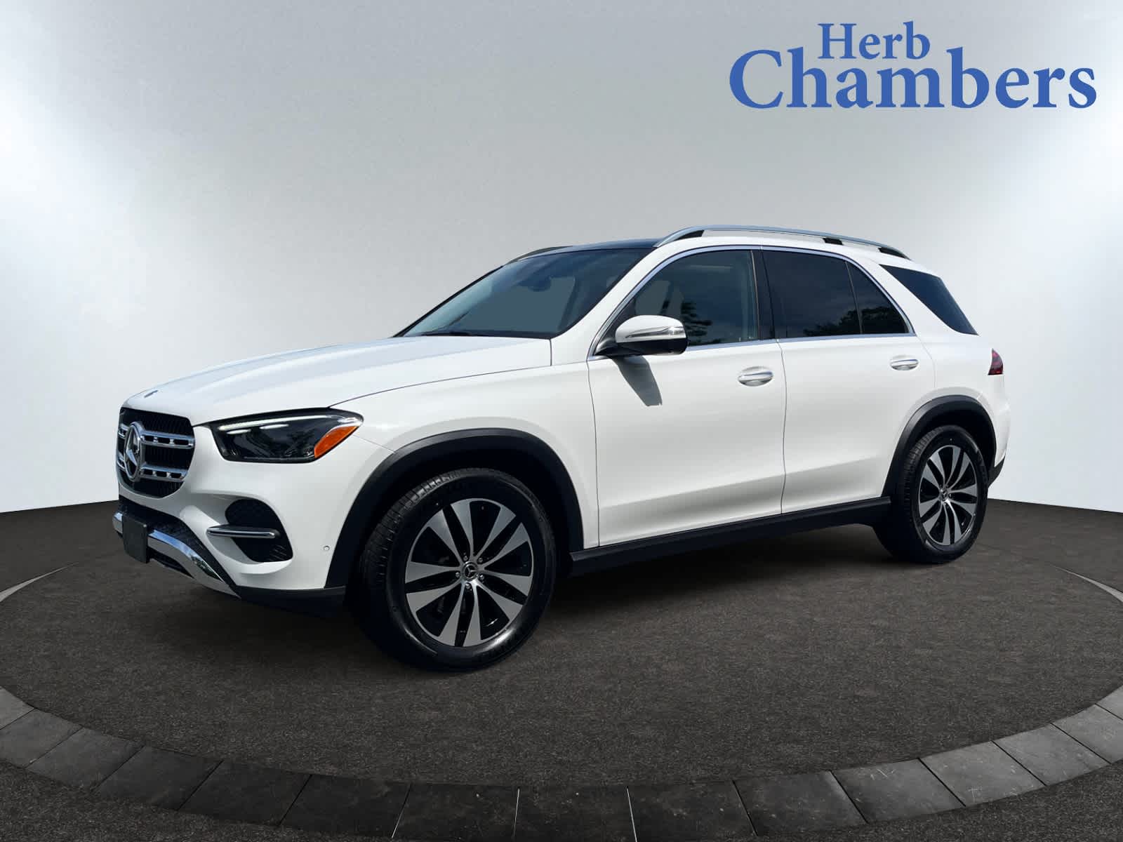 used 2025 Mercedes-Benz GLE 350 car, priced at $57,998