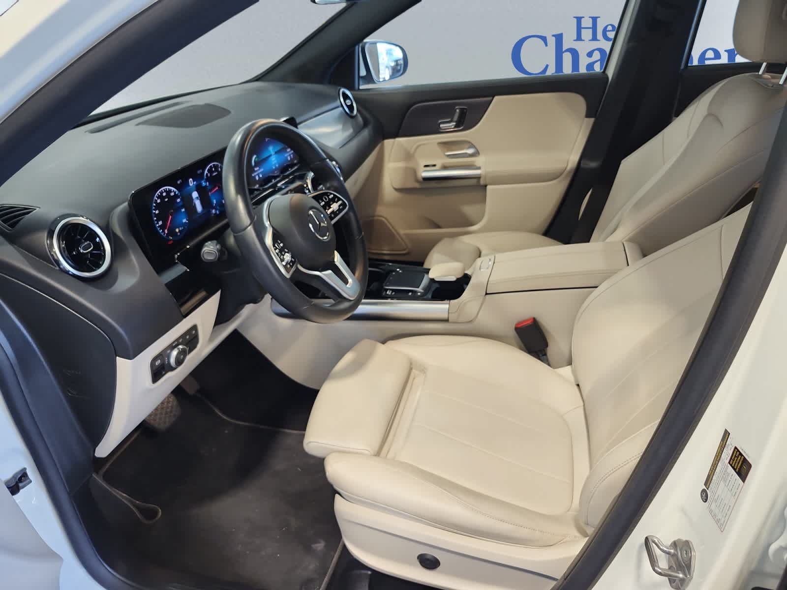 used 2022 Mercedes-Benz GLA 250 car, priced at $27,997