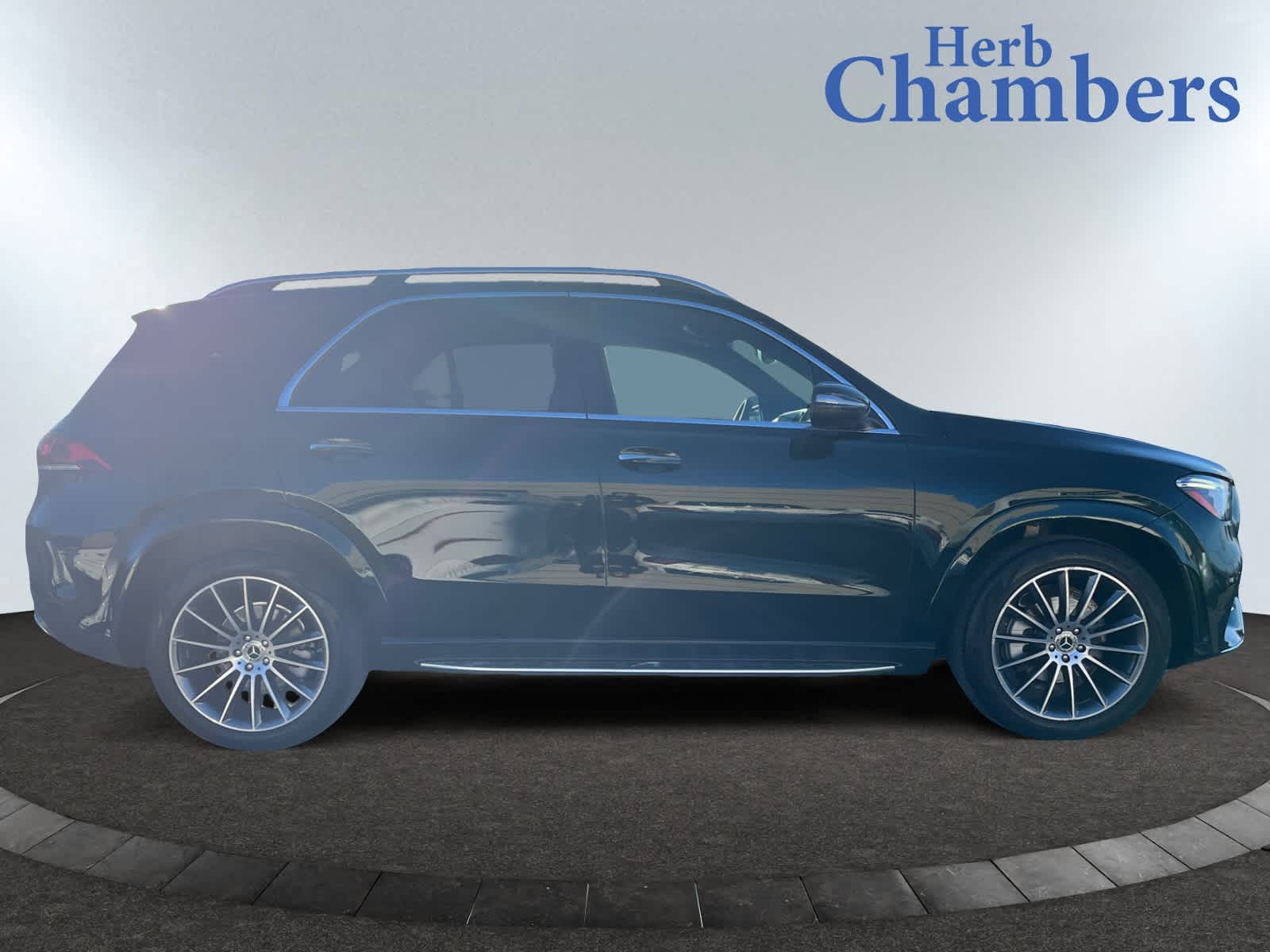 used 2023 Mercedes-Benz GLE 350 car, priced at $57,998