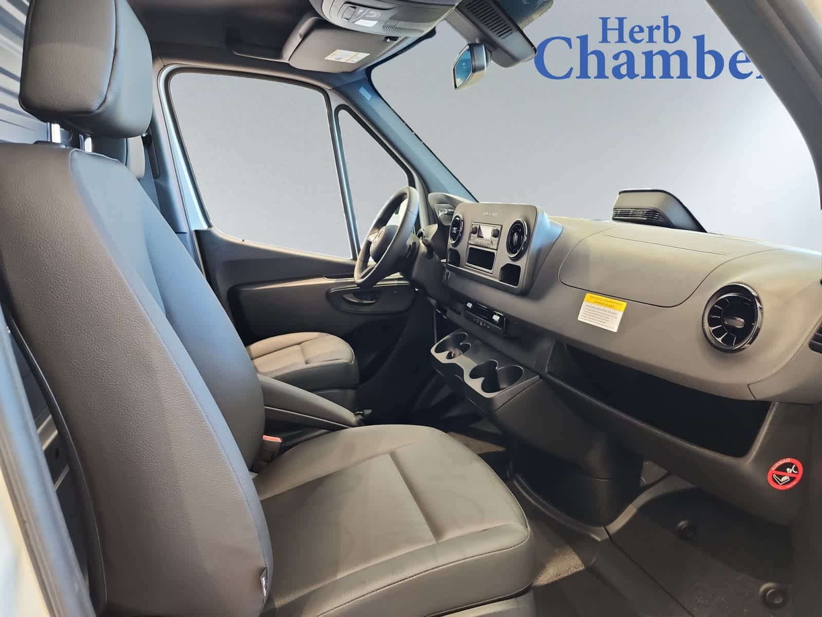 new 2025 Mercedes-Benz Sprinter car