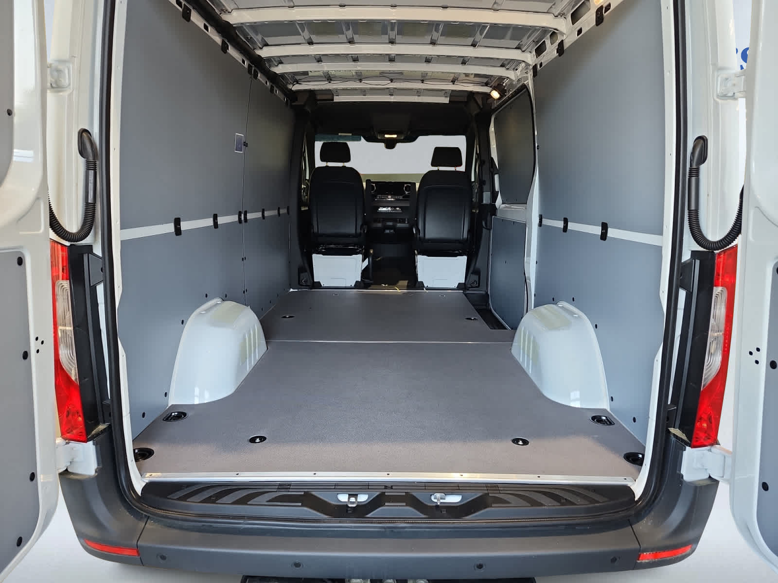 new 2025 Mercedes-Benz Sprinter car