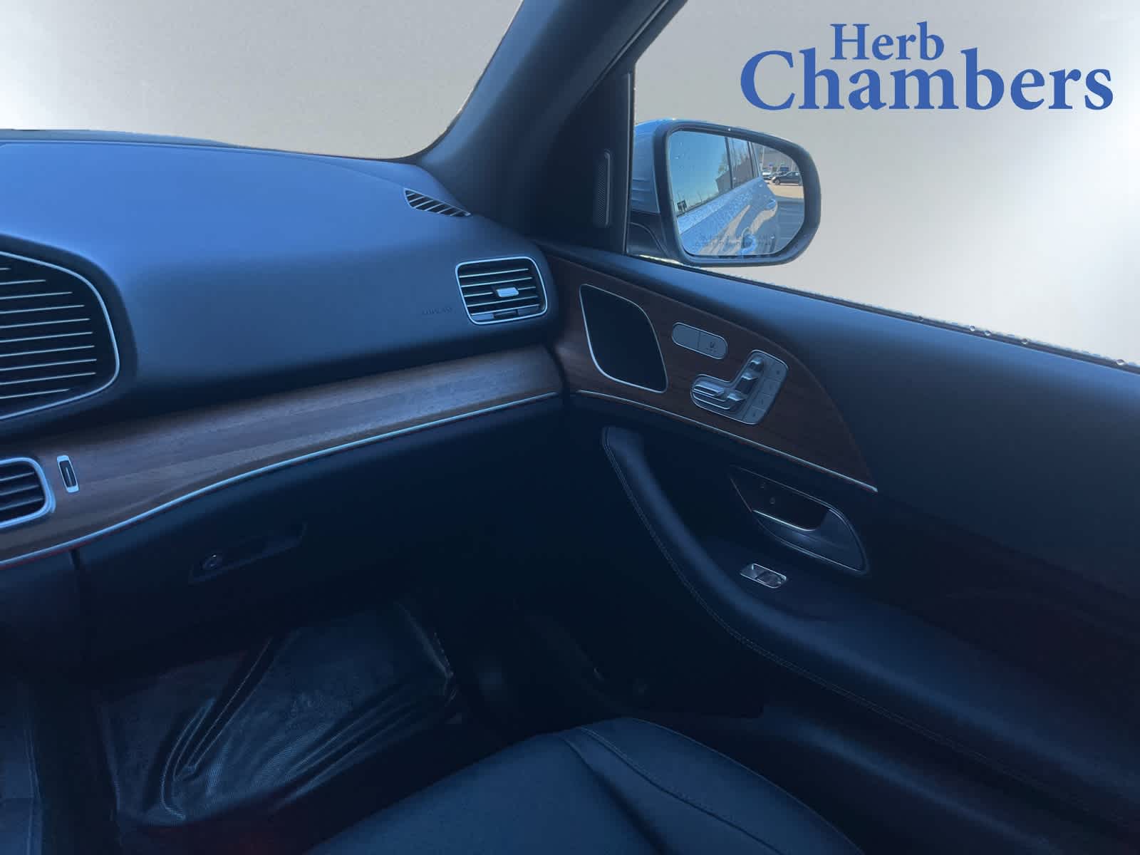 used 2025 Mercedes-Benz GLE 350 car, priced at $62,998