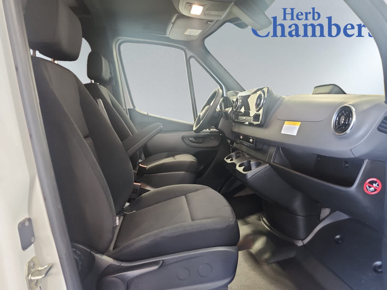 new 2025 Mercedes-Benz Sprinter car