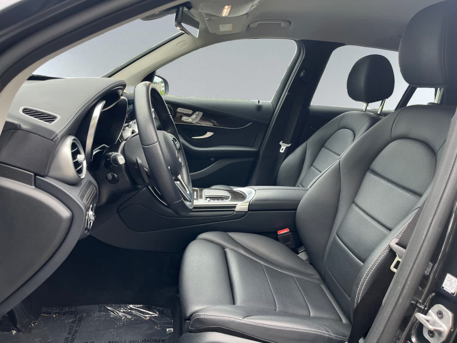 used 2022 Mercedes-Benz GLC 300 car, priced at $32,498