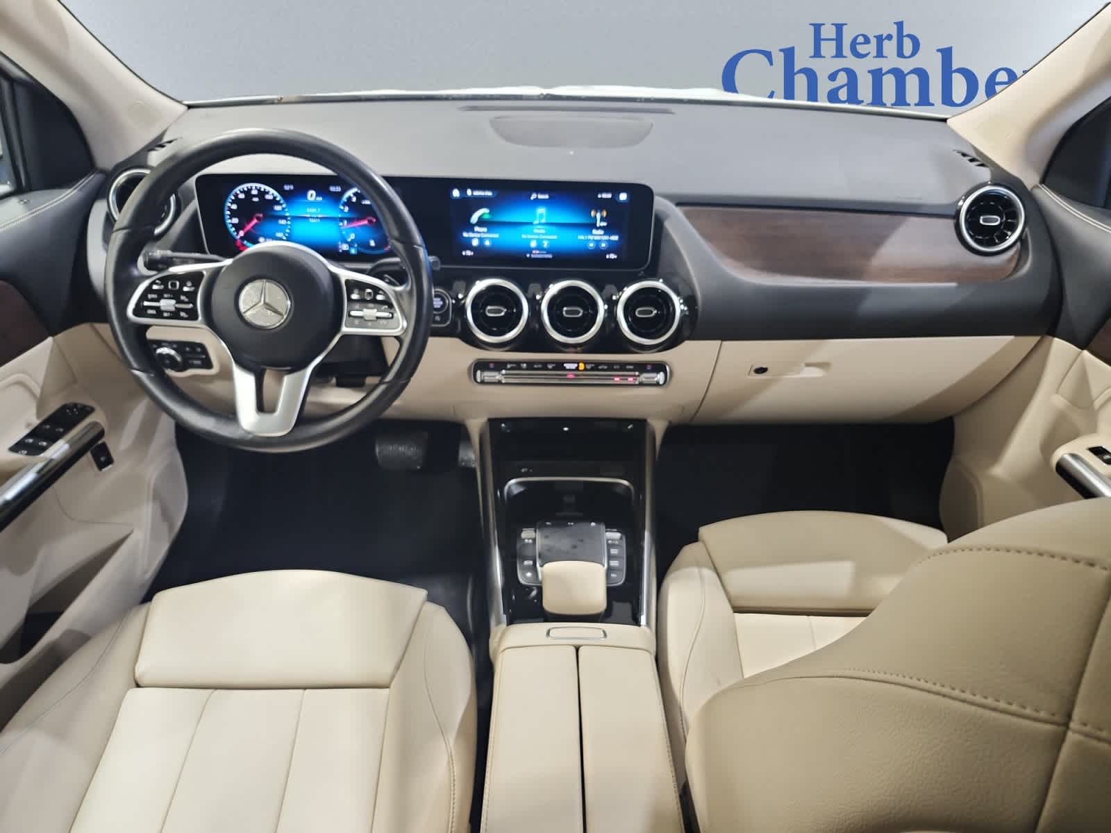 used 2021 Mercedes-Benz GLA 250 car, priced at $22,597