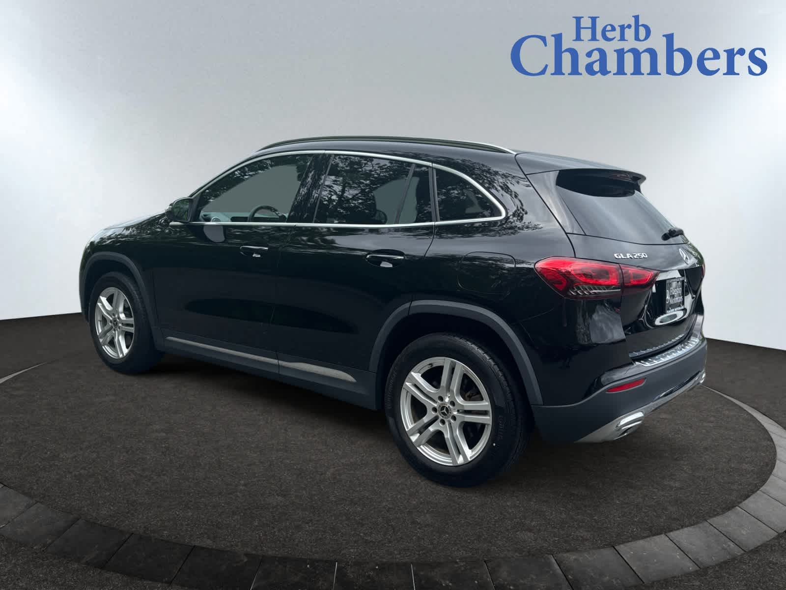 used 2022 Mercedes-Benz GLA 250 car, priced at $31,998