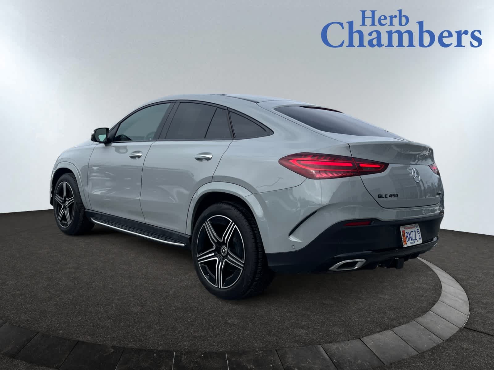 used 2025 Mercedes-Benz GLE 450 car, priced at $78,998