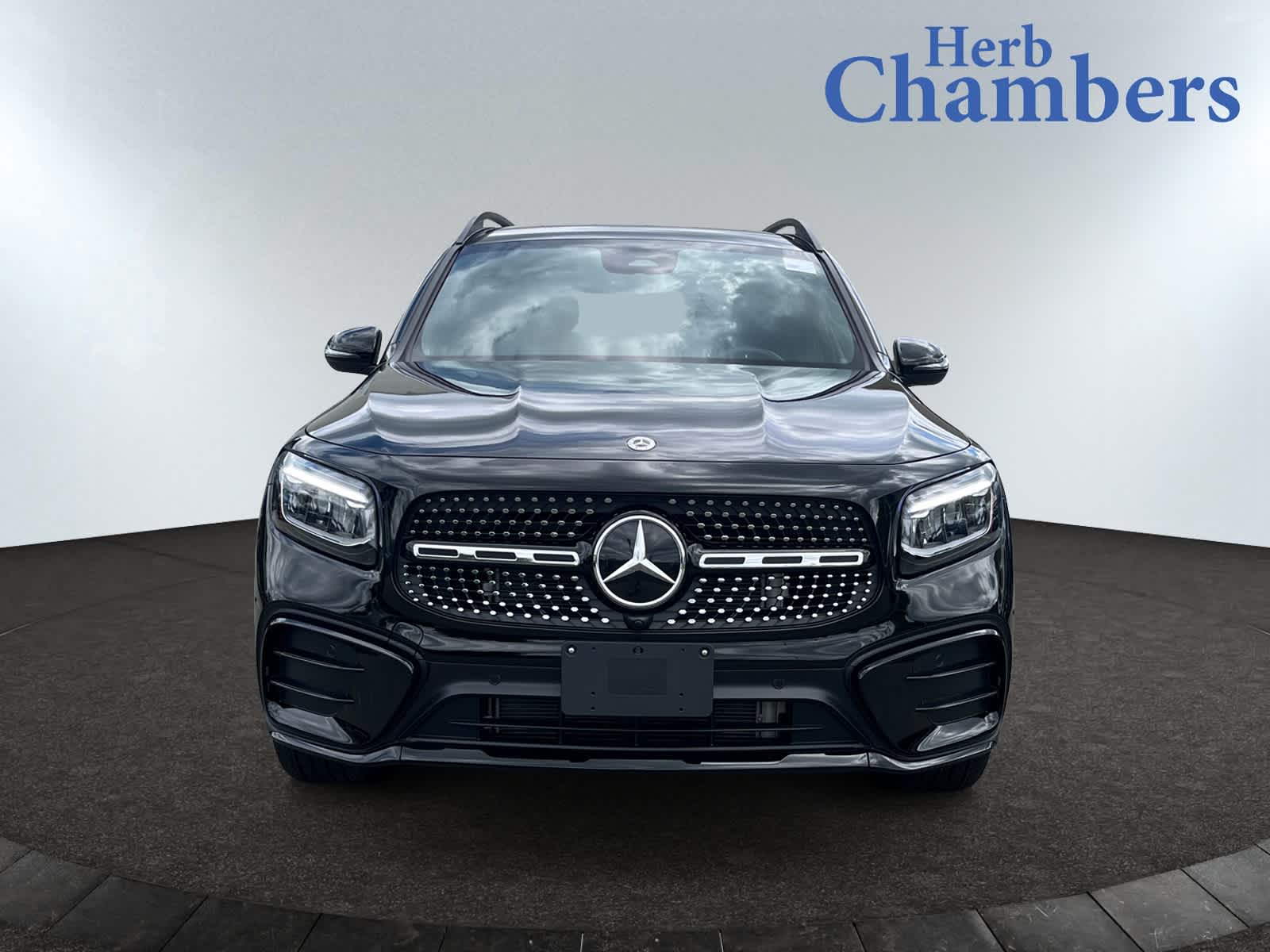 used 2025 Mercedes-Benz GLB 250 car, priced at $48,998