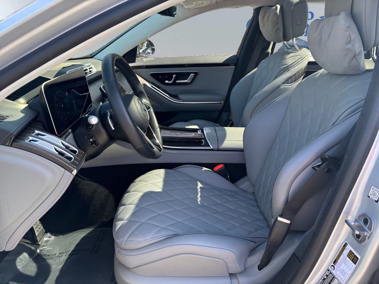 used 2022 Mercedes-Benz S-Class car, priced at $87,998