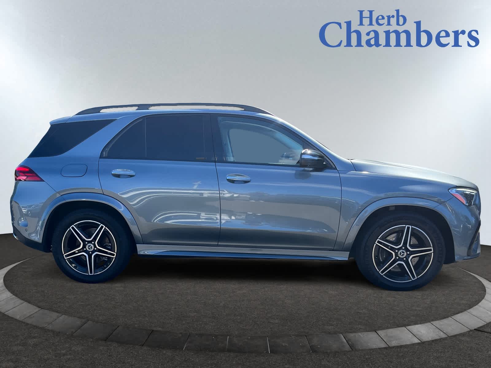 used 2024 Mercedes-Benz GLE 350 car, priced at $56,298