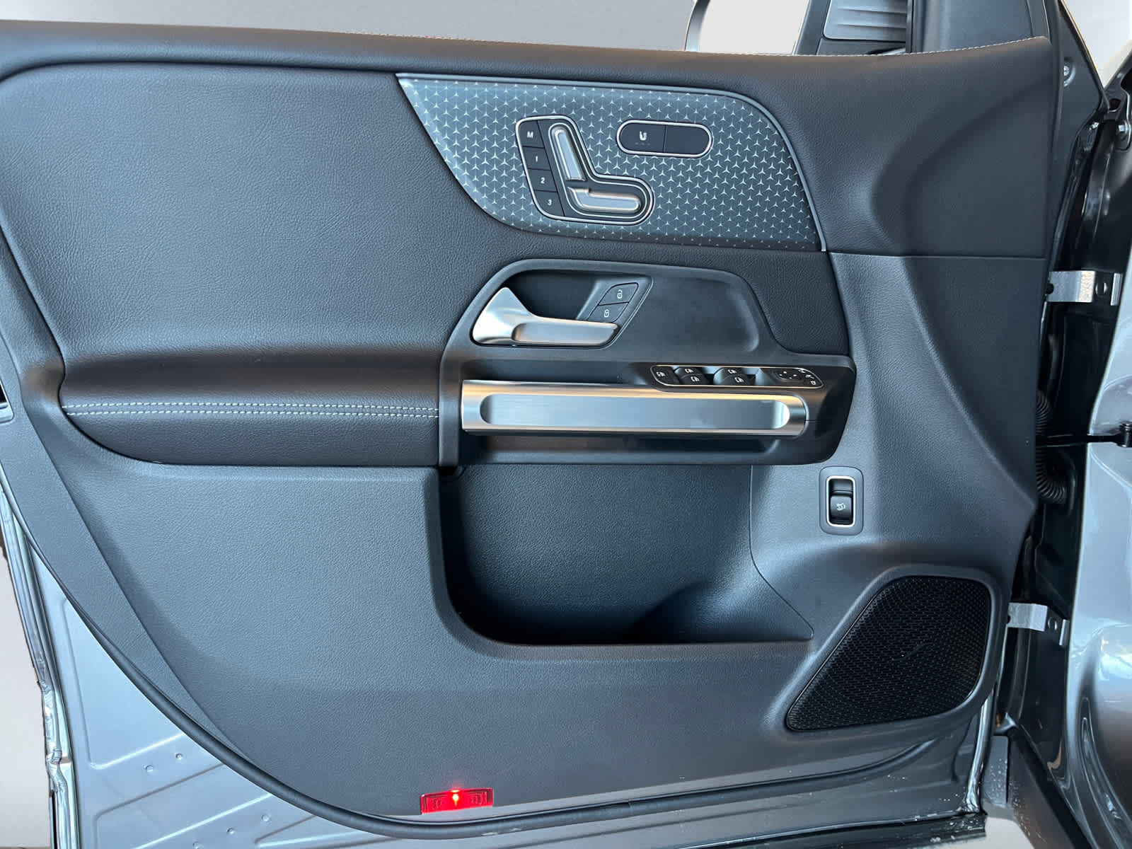used 2025 Mercedes-Benz GLB 250 car, priced at $44,998