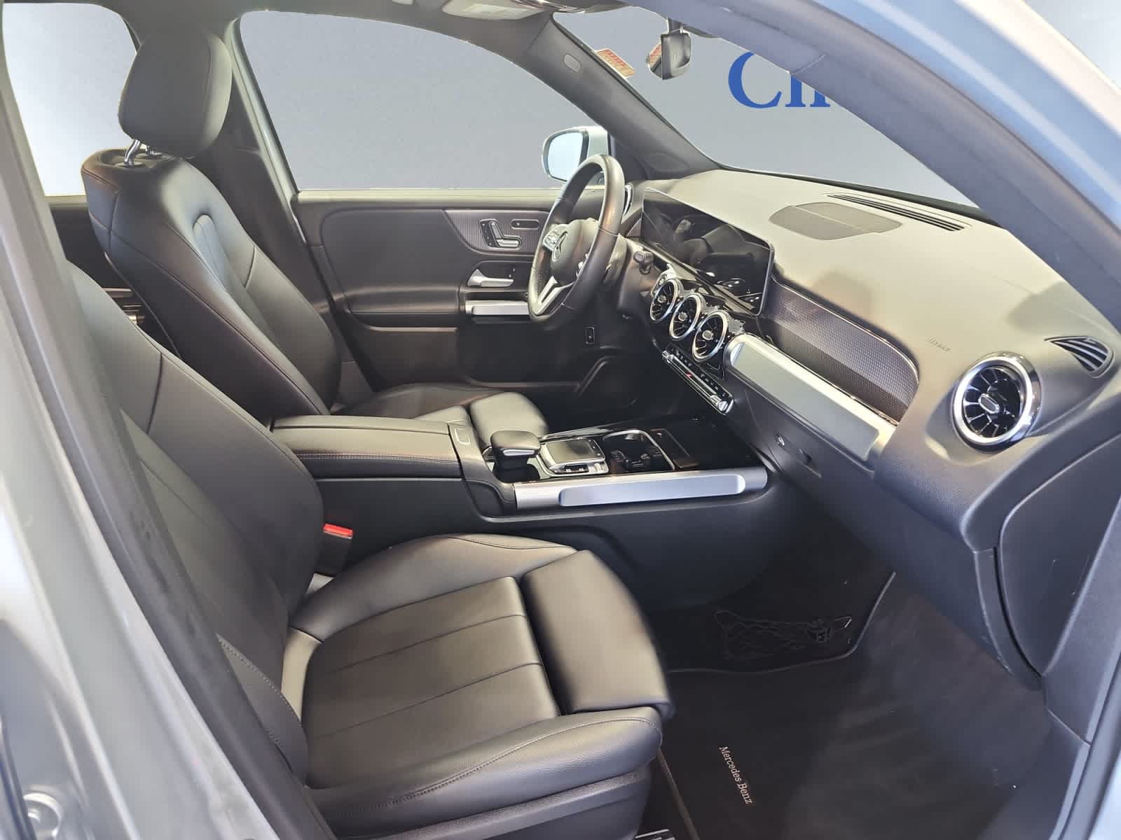 used 2020 Mercedes-Benz GLB 250 car, priced at $21,997