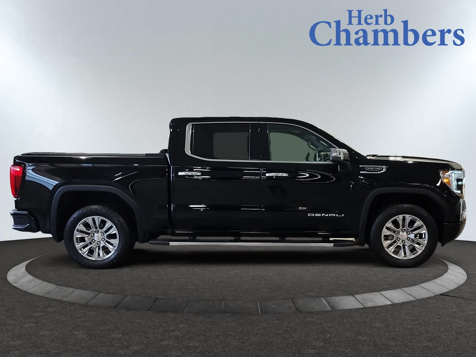 used 2021 GMC Sierra 1500 car, priced at $45,997