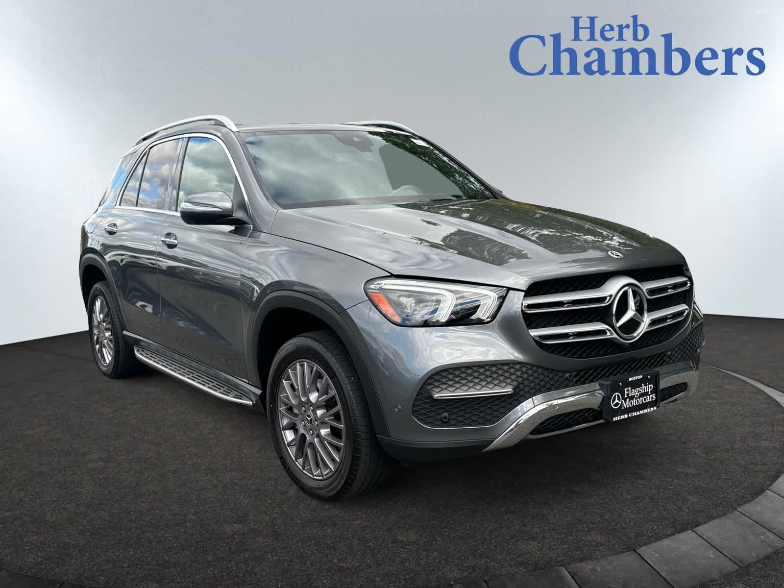 used 2022 Mercedes-Benz GLE 350 car, priced at $49,998