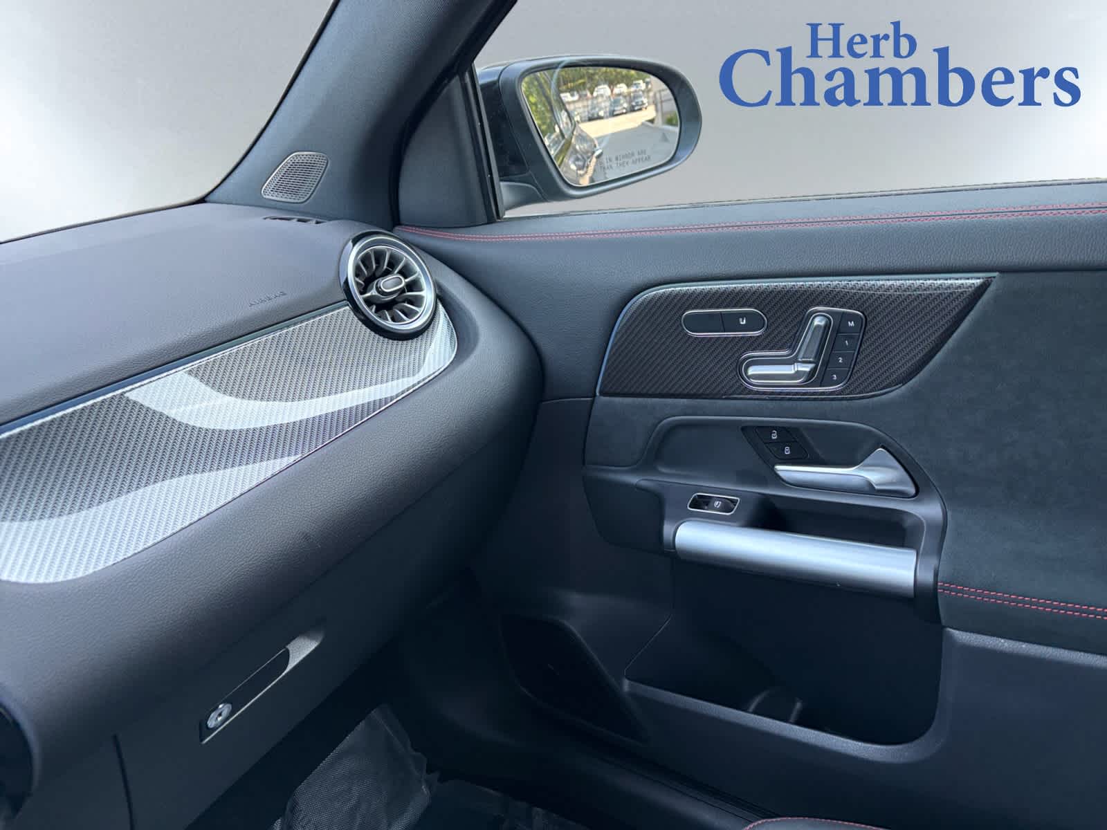 used 2025 Mercedes-Benz GLA 250 car, priced at $45,998