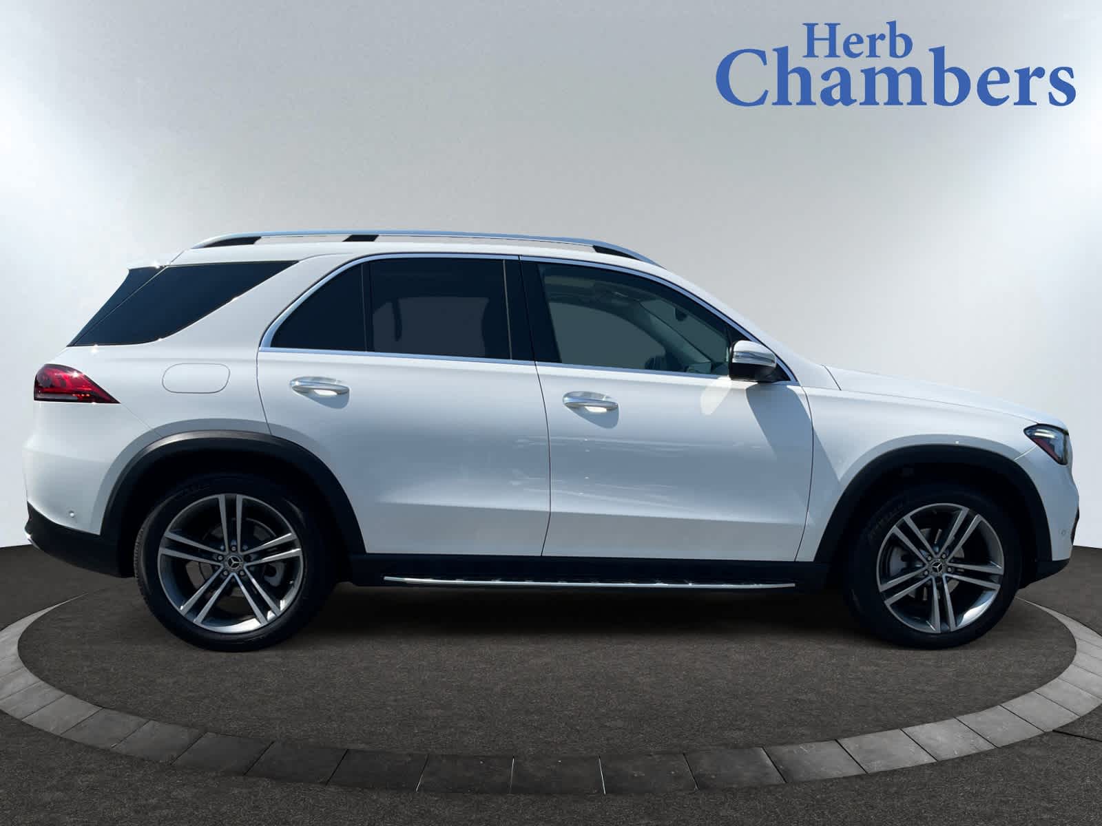 used 2022 Mercedes-Benz GLE 350 car, priced at $51,998