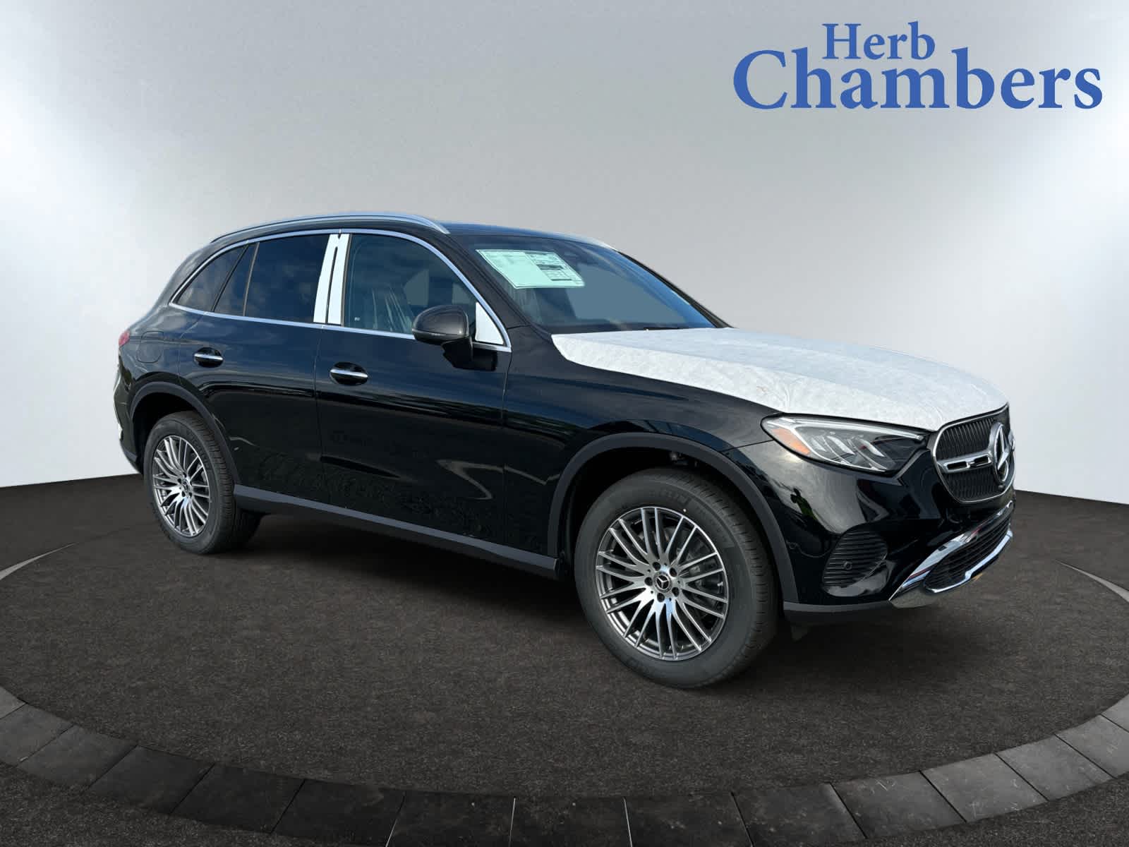 new 2025 Mercedes-Benz GLC 300 car