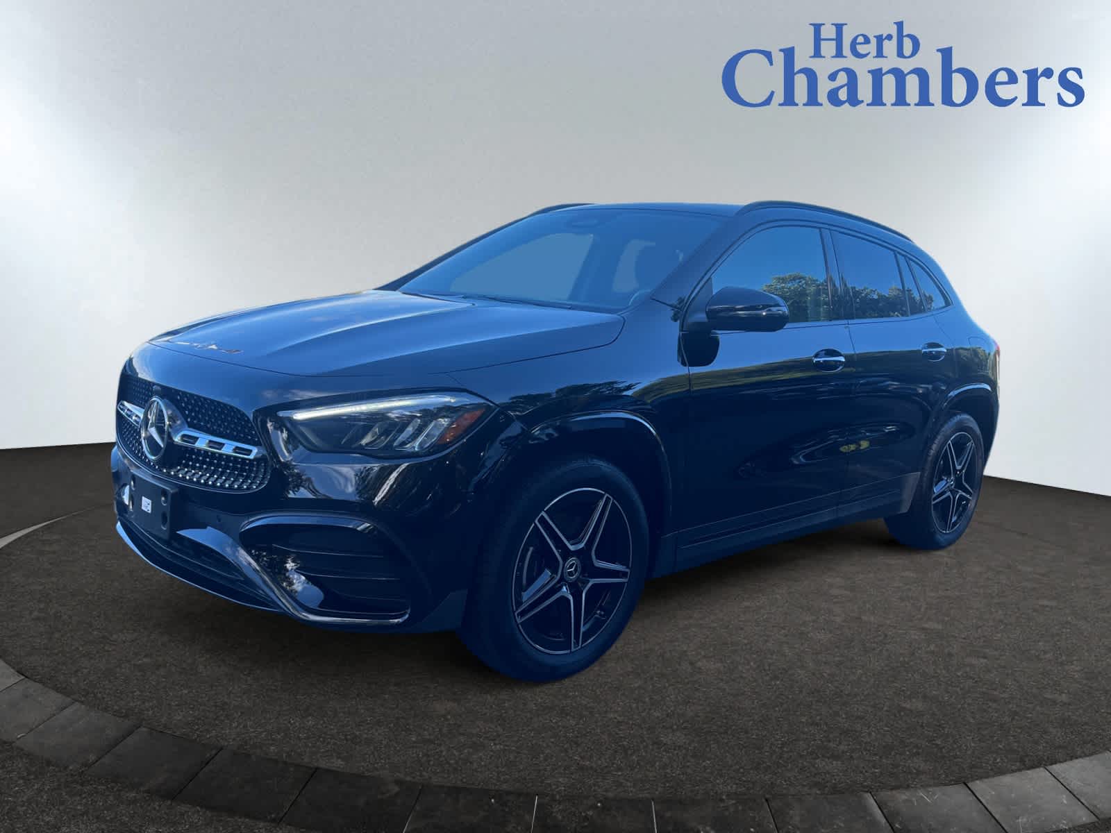 used 2024 Mercedes-Benz GLA 250 car, priced at $41,998