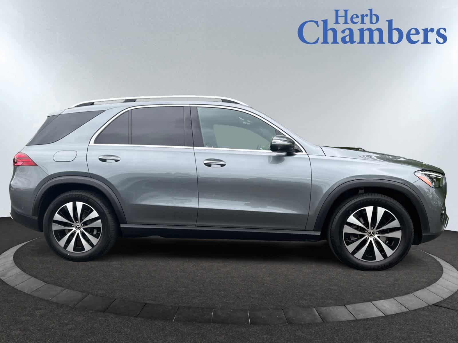 used 2025 Mercedes-Benz GLE 350 car, priced at $63,998