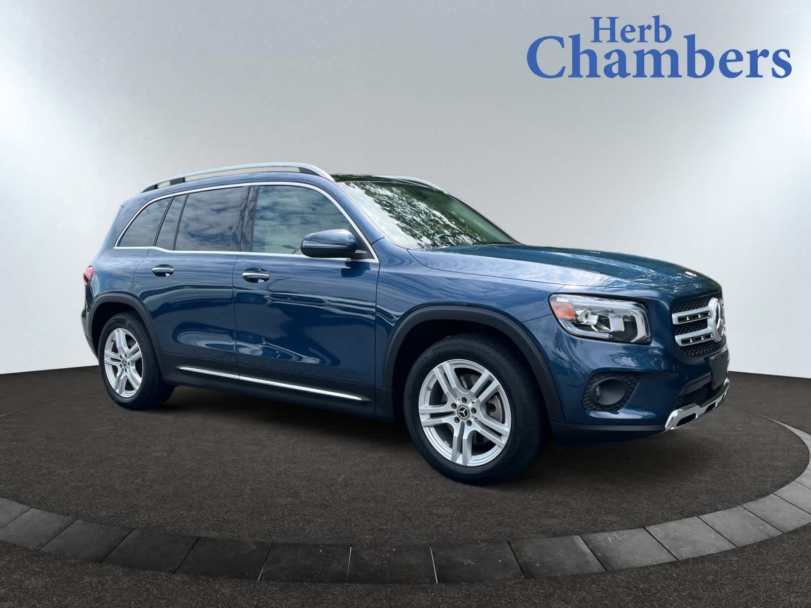 used 2021 Mercedes-Benz GLB 250 car, priced at $29,998