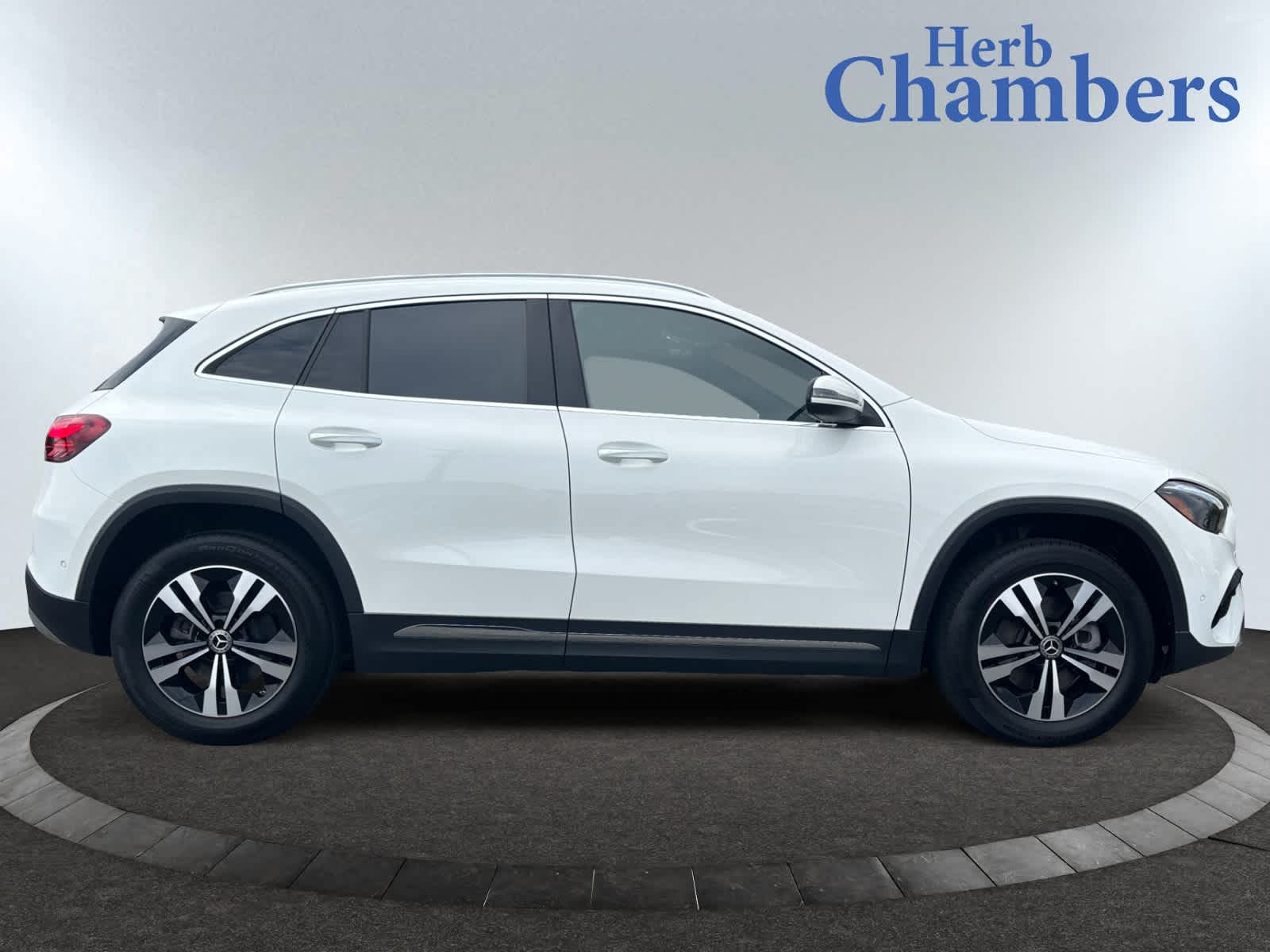 used 2024 Mercedes-Benz GLA 250 car, priced at $39,998