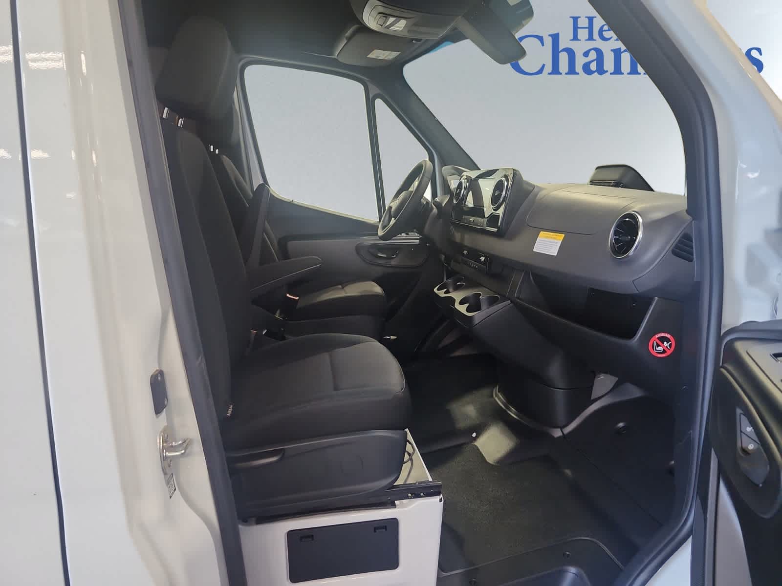 new 2025 Mercedes-Benz Sprinter car