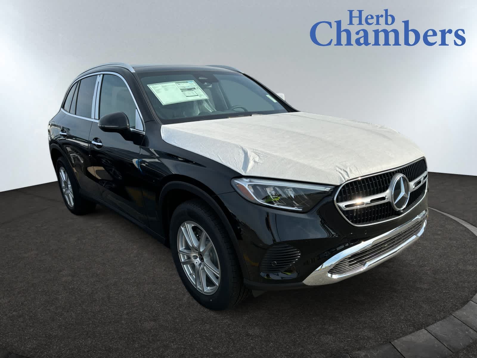 new 2025 Mercedes-Benz GLC 300 car