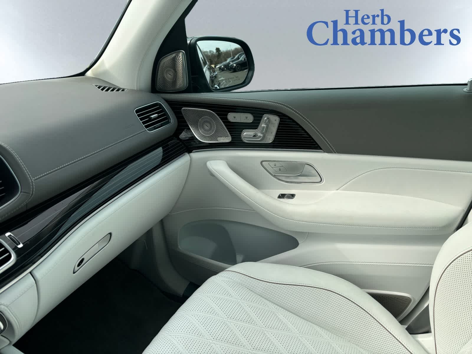 used 2024 Mercedes-Benz Maybach GLS 600 car, priced at $155,998