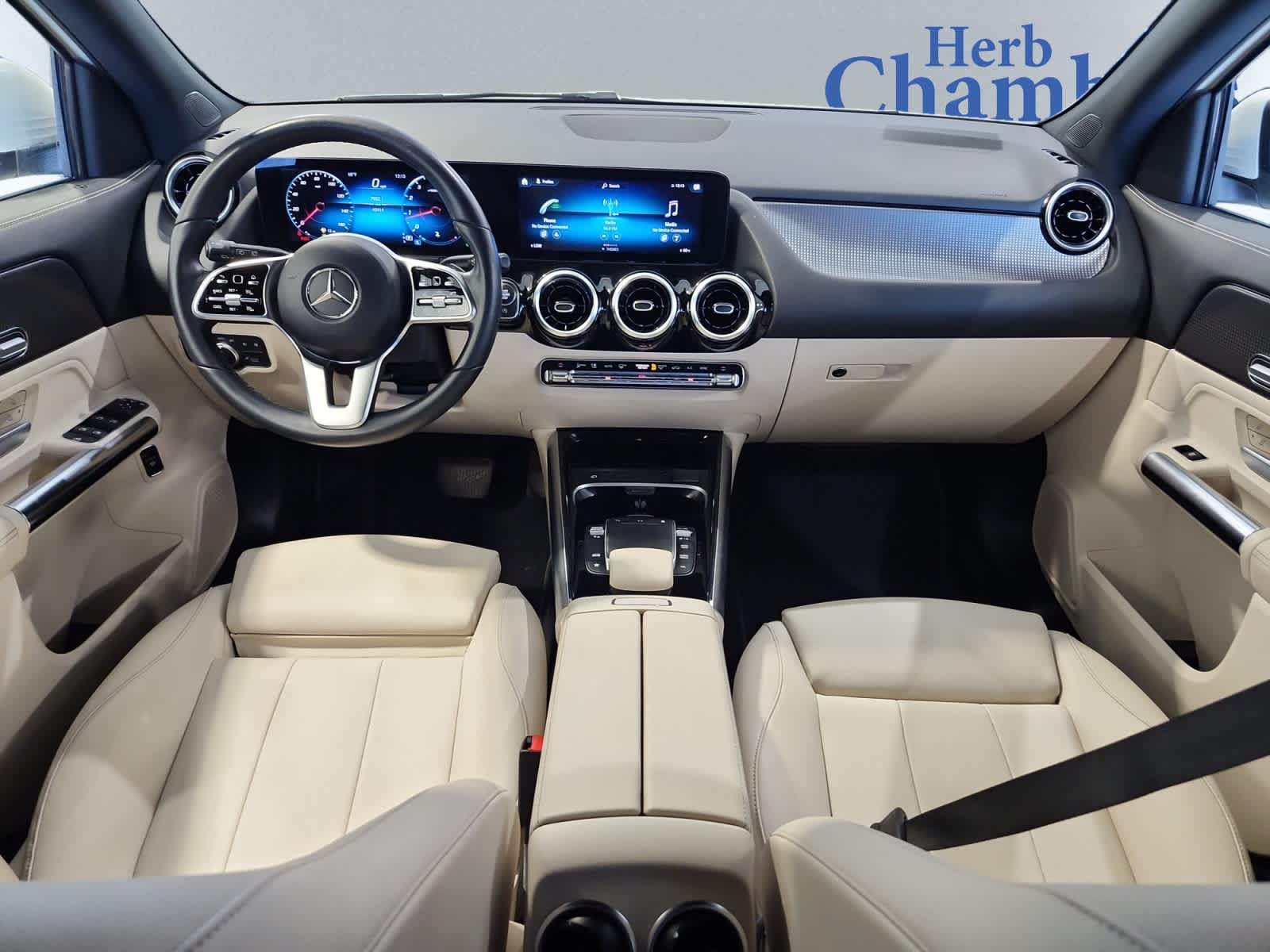 used 2022 Mercedes-Benz GLA 250 car, priced at $27,997