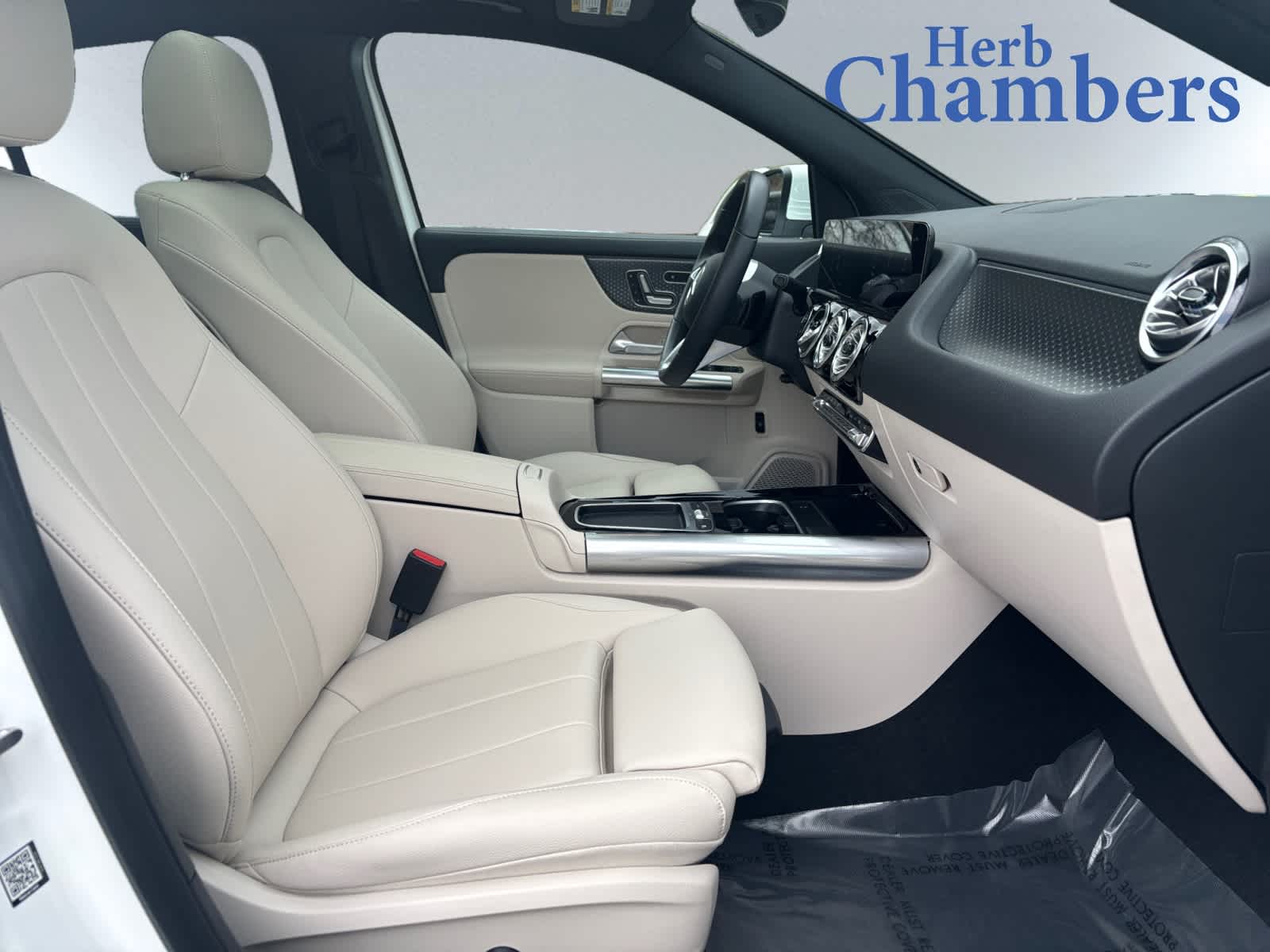 used 2024 Mercedes-Benz GLA 250 car, priced at $39,998