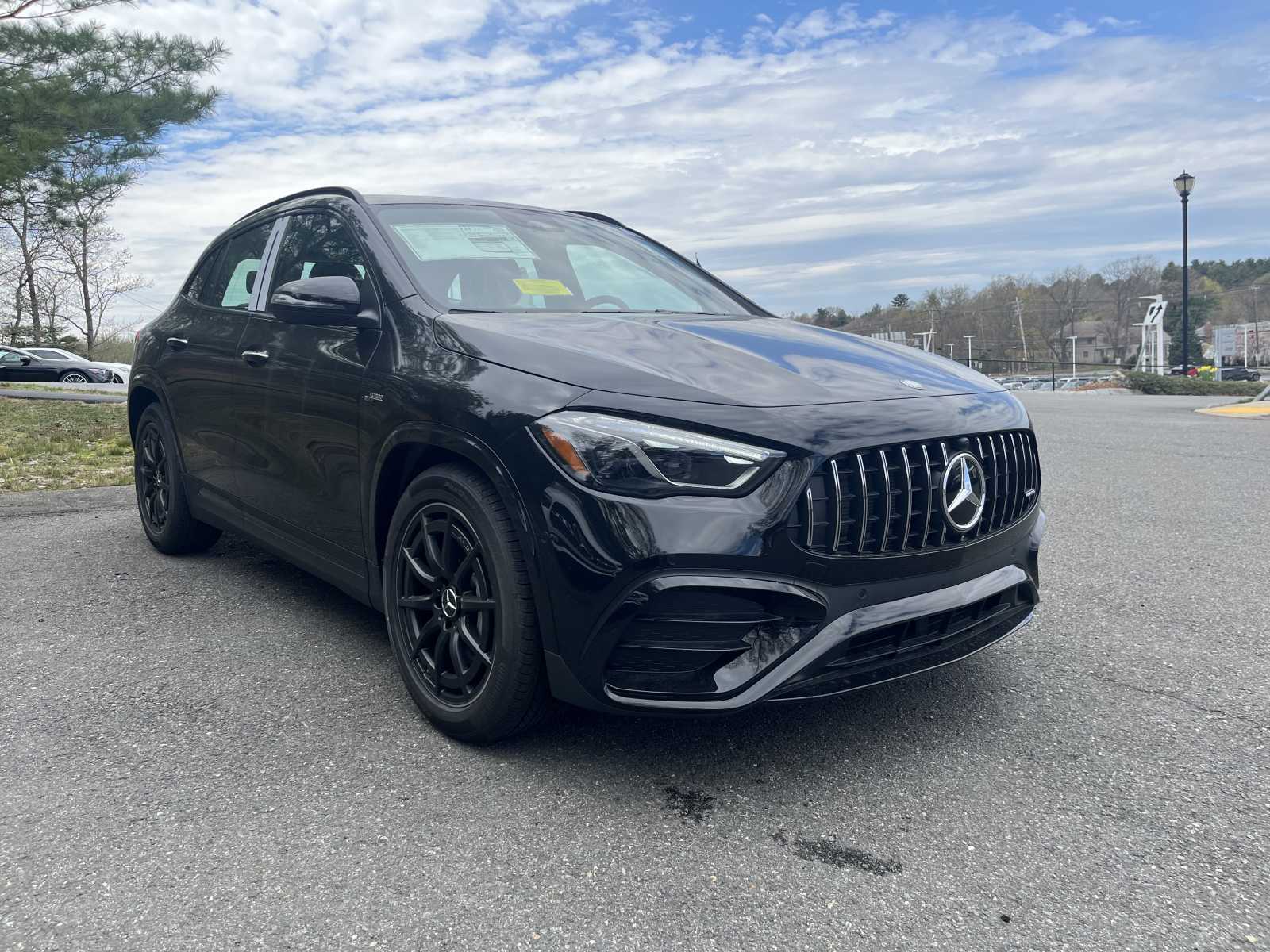 new 2024 Mercedes-Benz AMG GLA 35 car