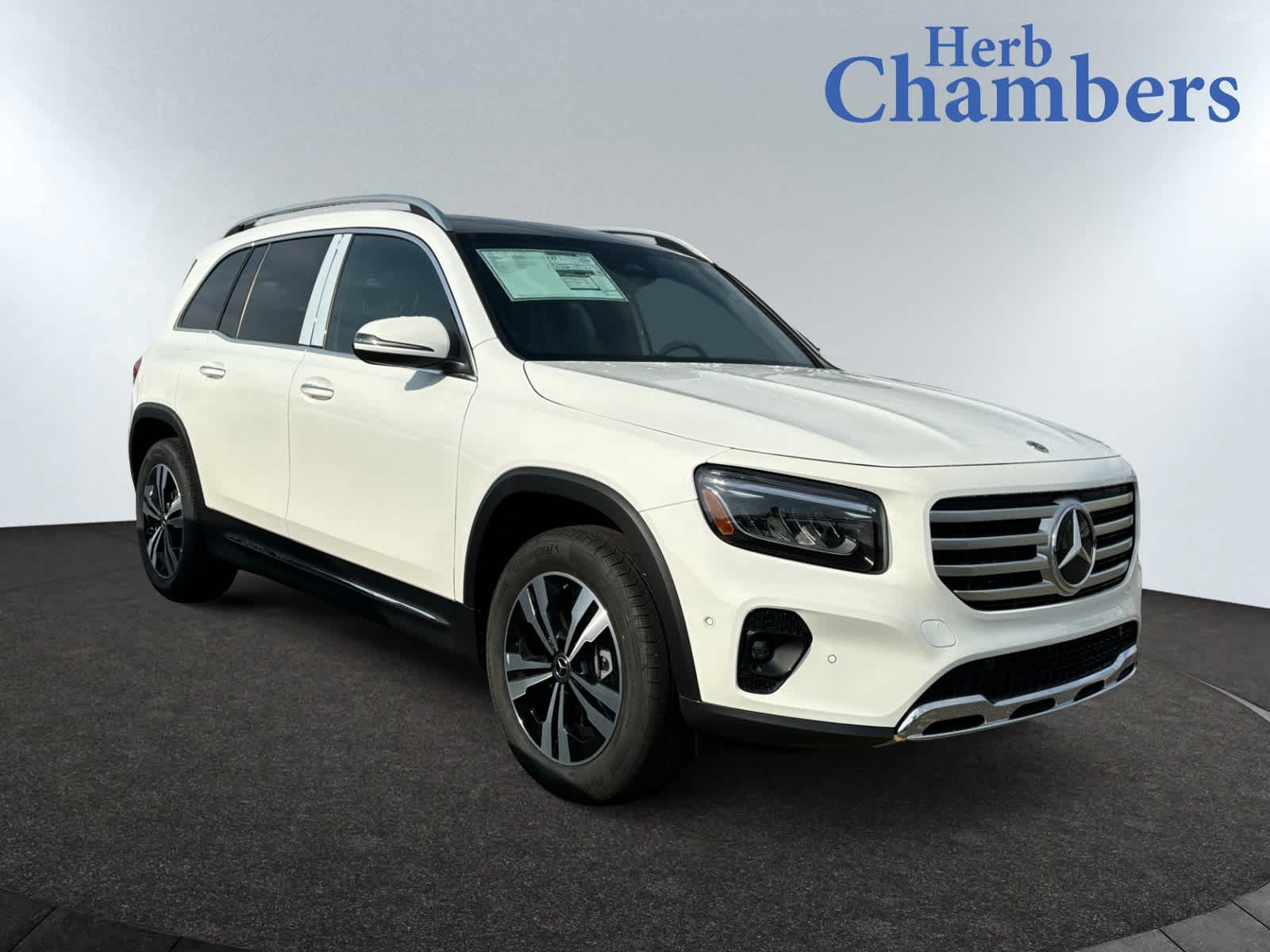 new 2025 Mercedes-Benz GLB 250 car