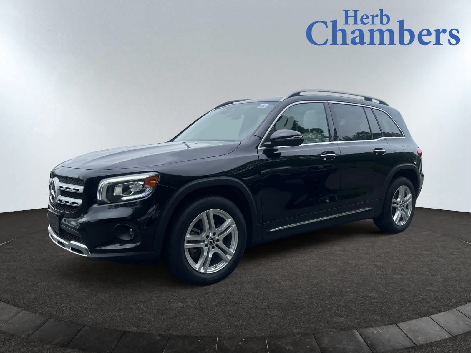 used 2021 Mercedes-Benz GLB 250 car, priced at $29,998