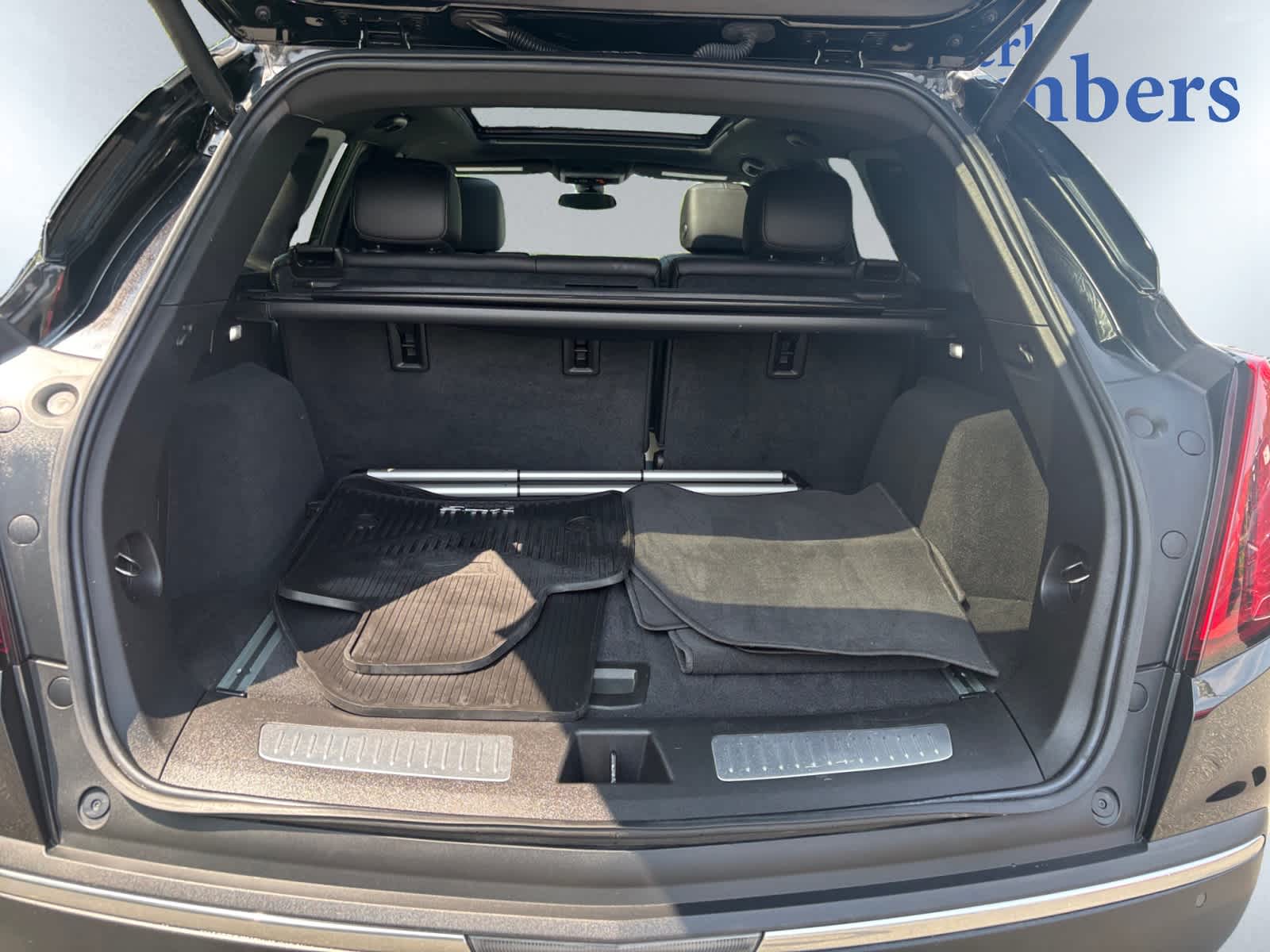 used 2023 Cadillac XT5 car, priced at $30,999